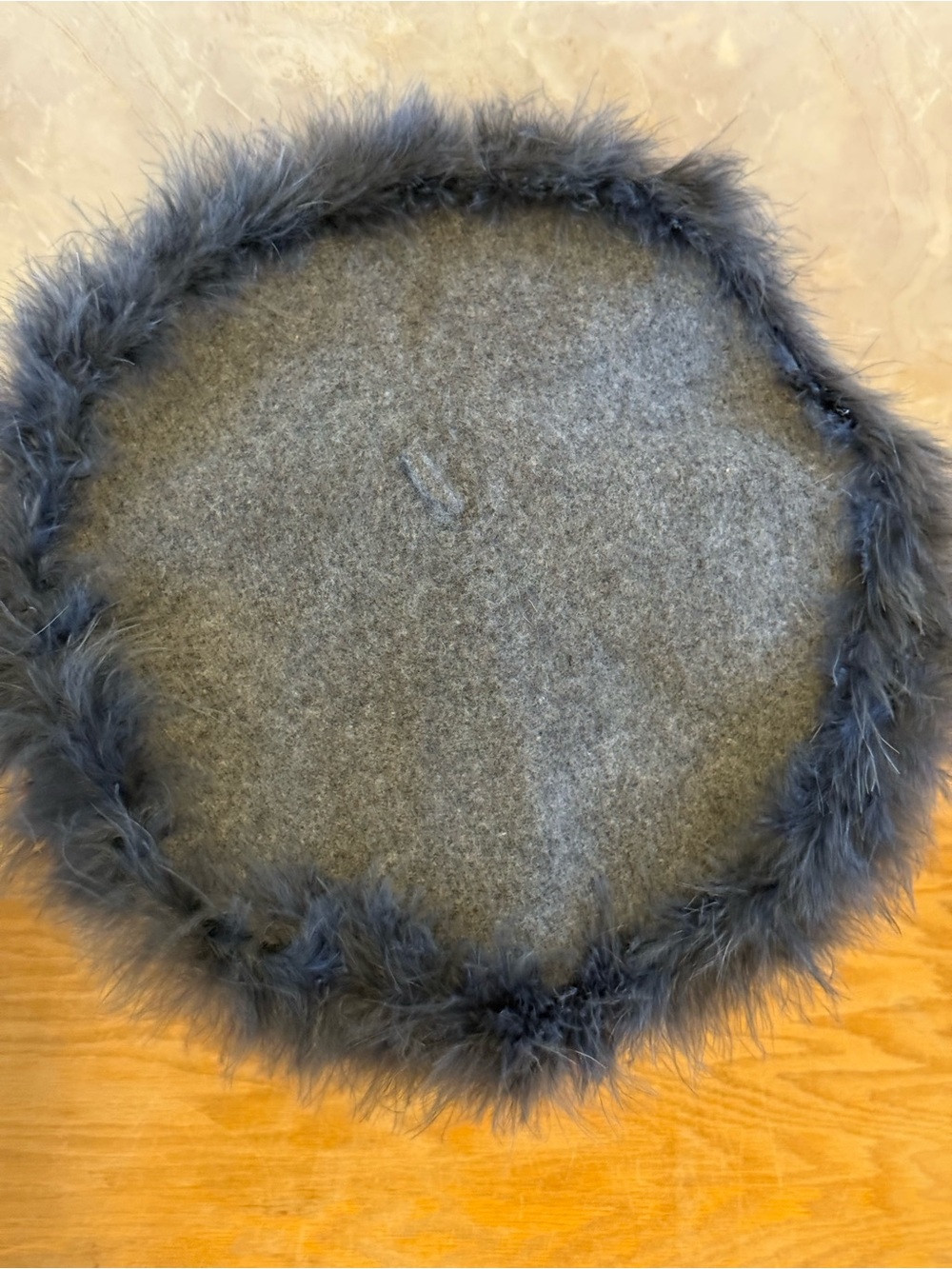 PRESTON & YORK 100% wool beret classic beanie hat with feather detailing
Grey